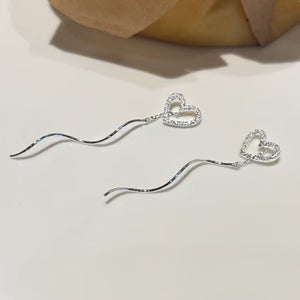 Silver Wavy Heart Thread Earrings